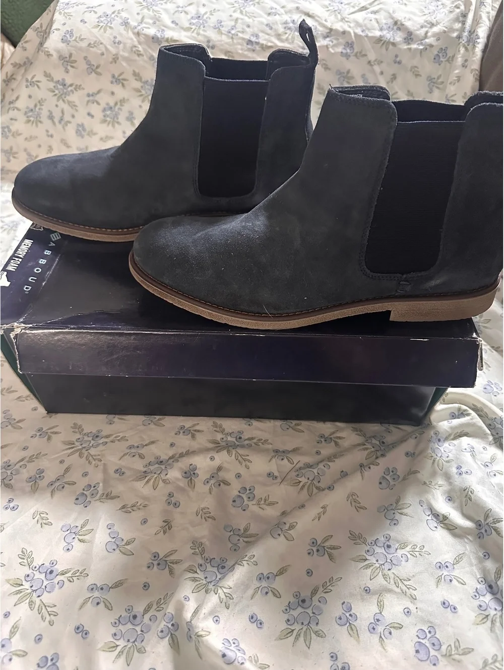 Joseph Abboud Daniel Navy Suede Chelsea Boots Size 10.5